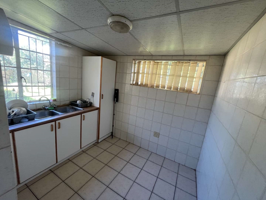 5 Bedroom Property for Sale in Die Rand Northern Cape